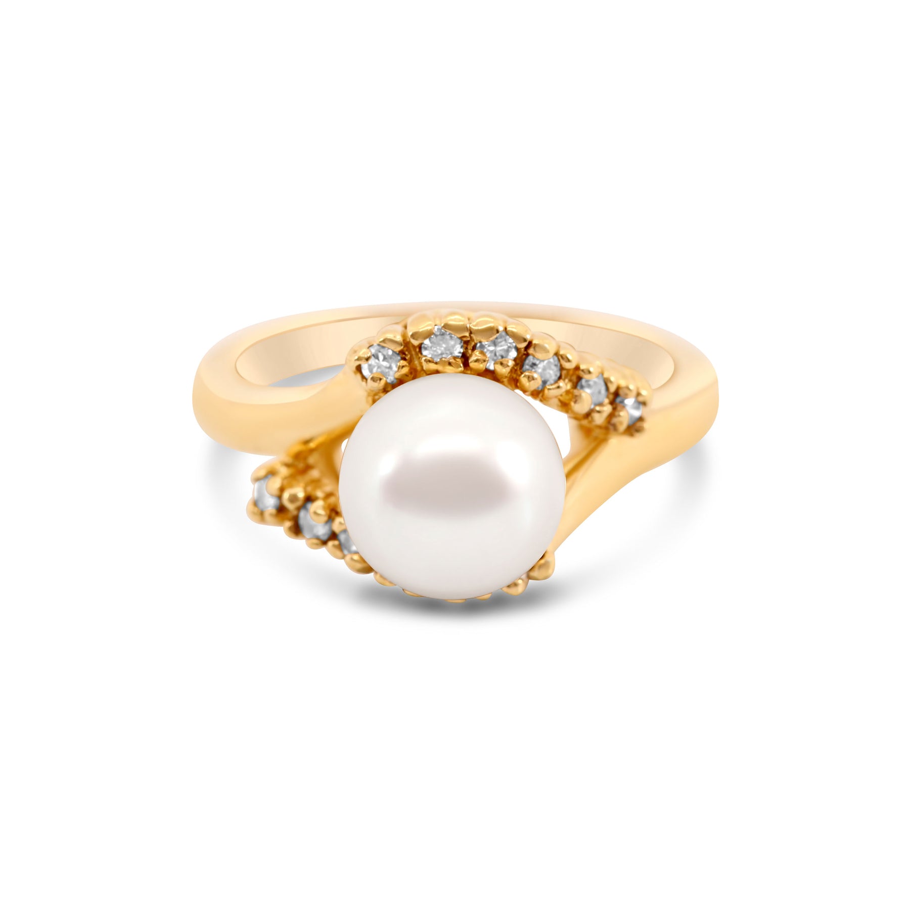 Demure Wave Pearl Ring