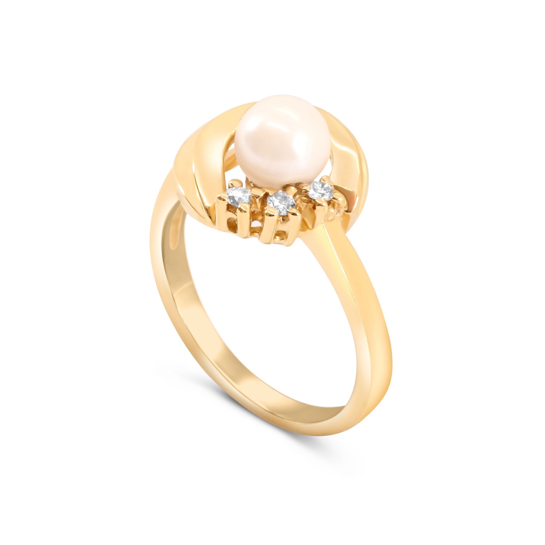 Demure Pearl Ring